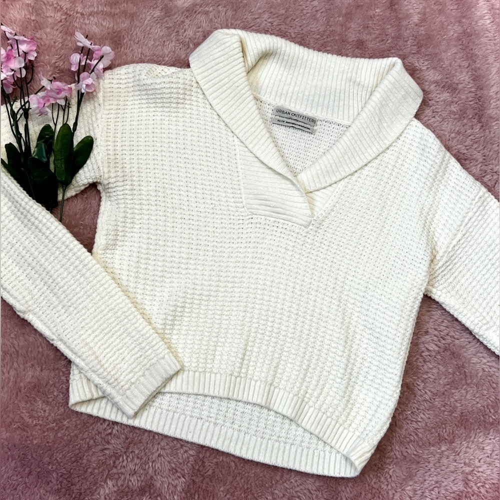 Urban Outfitters Ivory Waffle Knit Cropped Sweater - XS